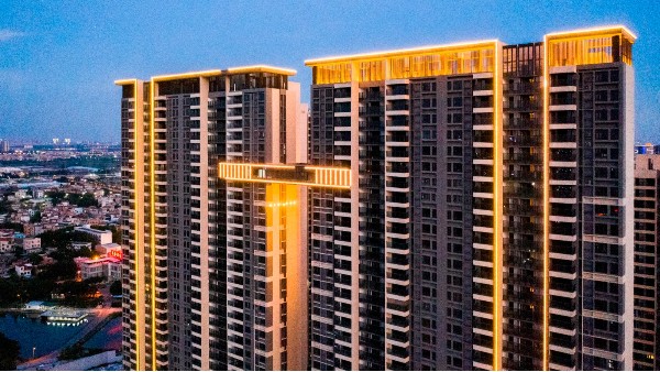 小区楼宇<i style='color:red'>轮廓灯</i>