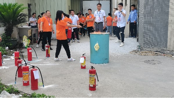 亮丽龙照明消防演练