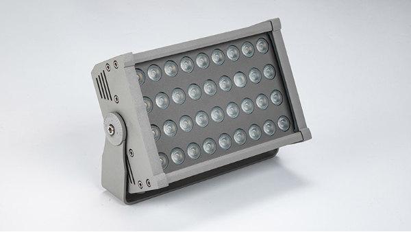亮丽龙：LED水底灯安装方法介绍